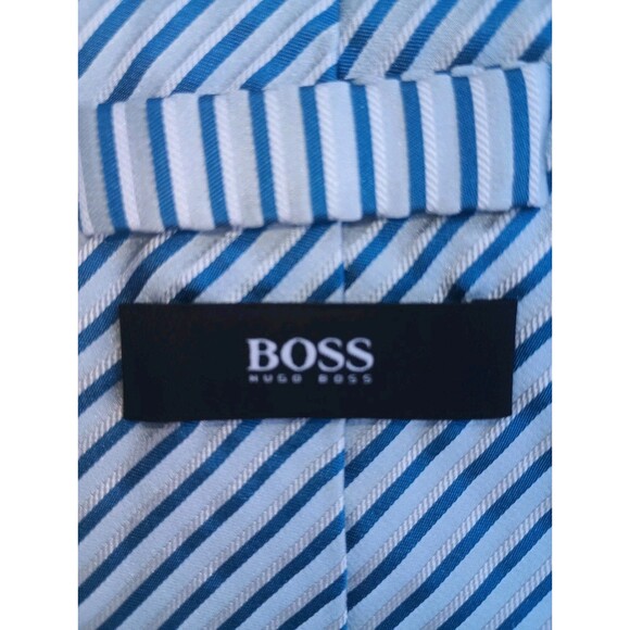 Hugo Boss Men's Blue 100% Silk Necktie Made In Italy Jacquard Stripe Cocktail - Picture 3 of 6